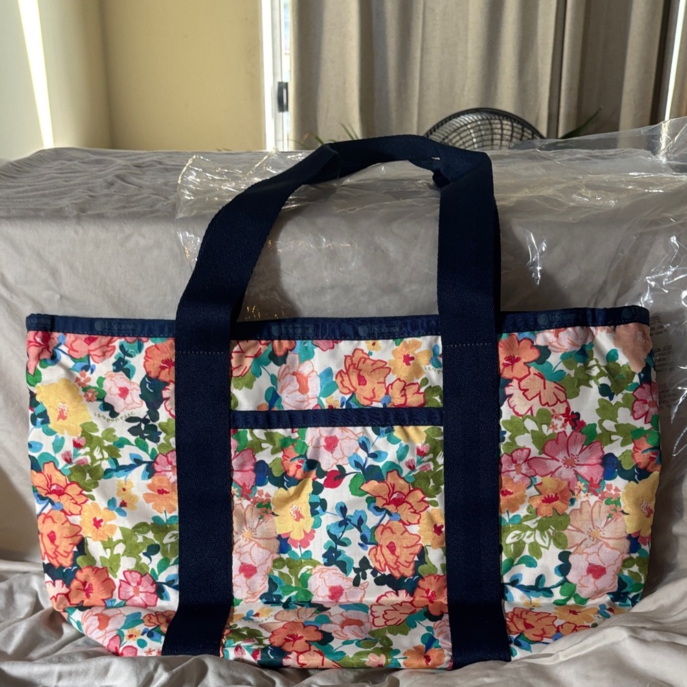 LeSportsac Navy and Floral Tote Bag - Picture 3 of 16
